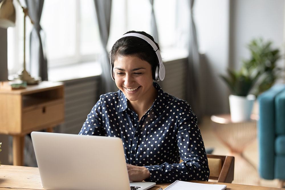 woman at laptop